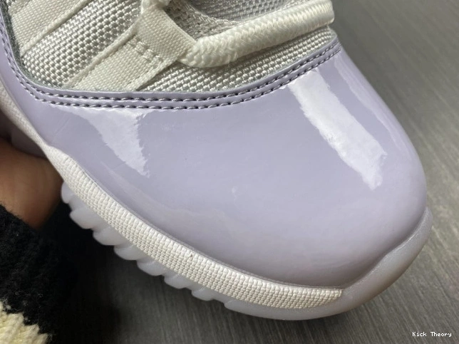 Kicktheory AH7860-101 Air WMNS Pure Jordan 11 Violet Low 0706